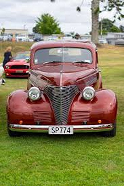 Paeroa V8 & Motorcycle Show & Swap Meet