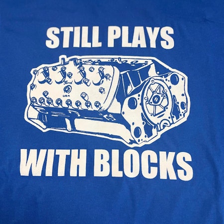 T-Shirts & Singlets - Still Plays with Blocks (T-shirt)